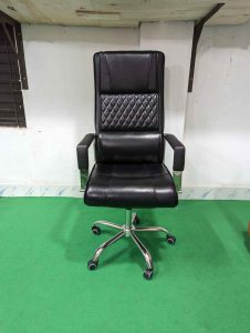 3 Part Boss Chair - Black Colour